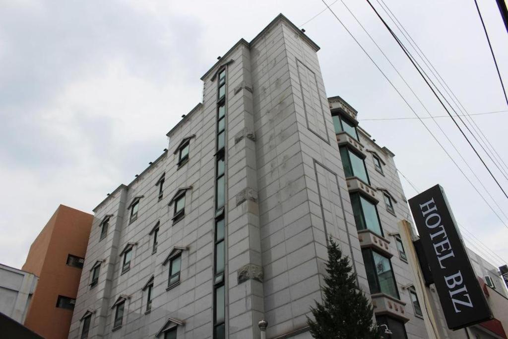 Biz Jongno Insadong Hotel 2*